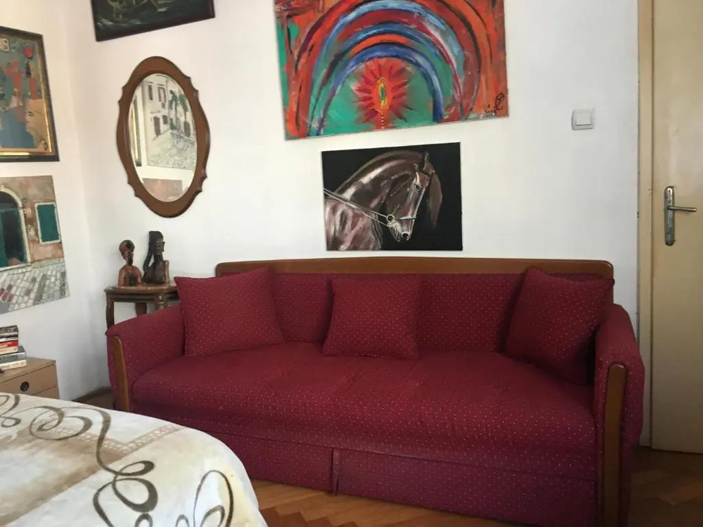 Art House 01
