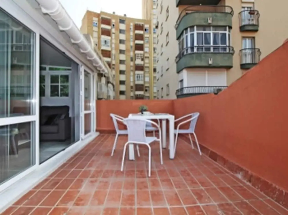 Del parque flats malagueta beach