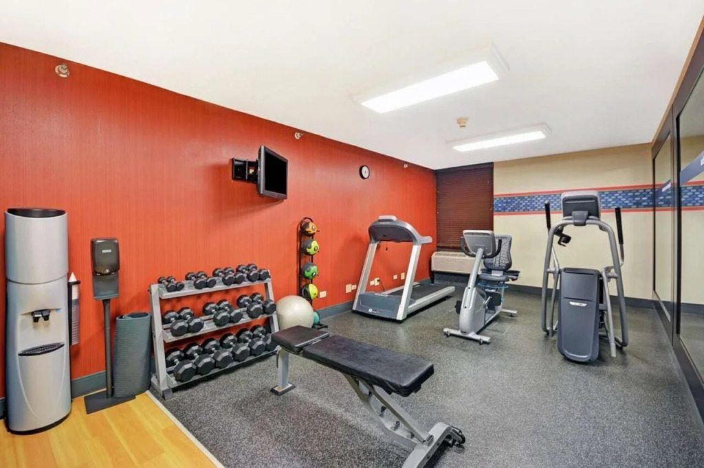 Hampton Inn Chicago-Naperville