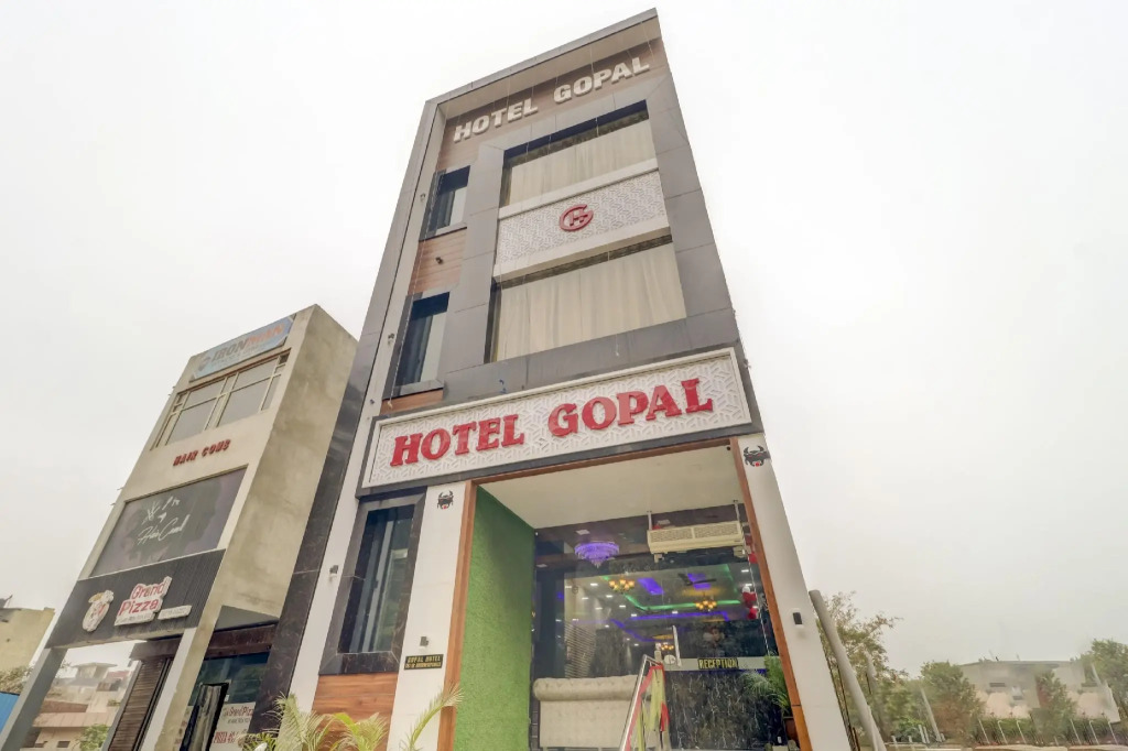 Capital O 77806 Hotel Gopal