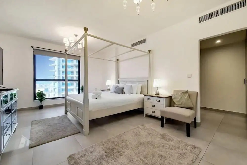 Large 4 Bedroom Sea View Jbr