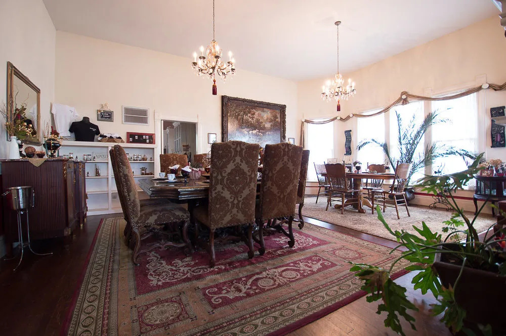 Munzesheimer Manor Bed & Breakfast
