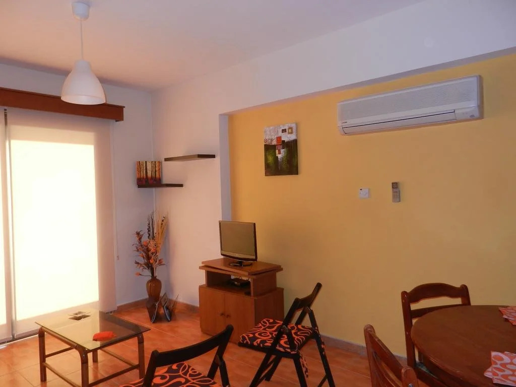 Dora Apartments
