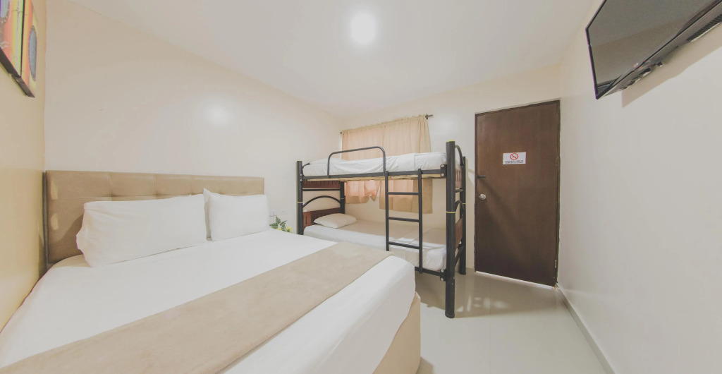 Hotel Azuan Suites By Geh Suites