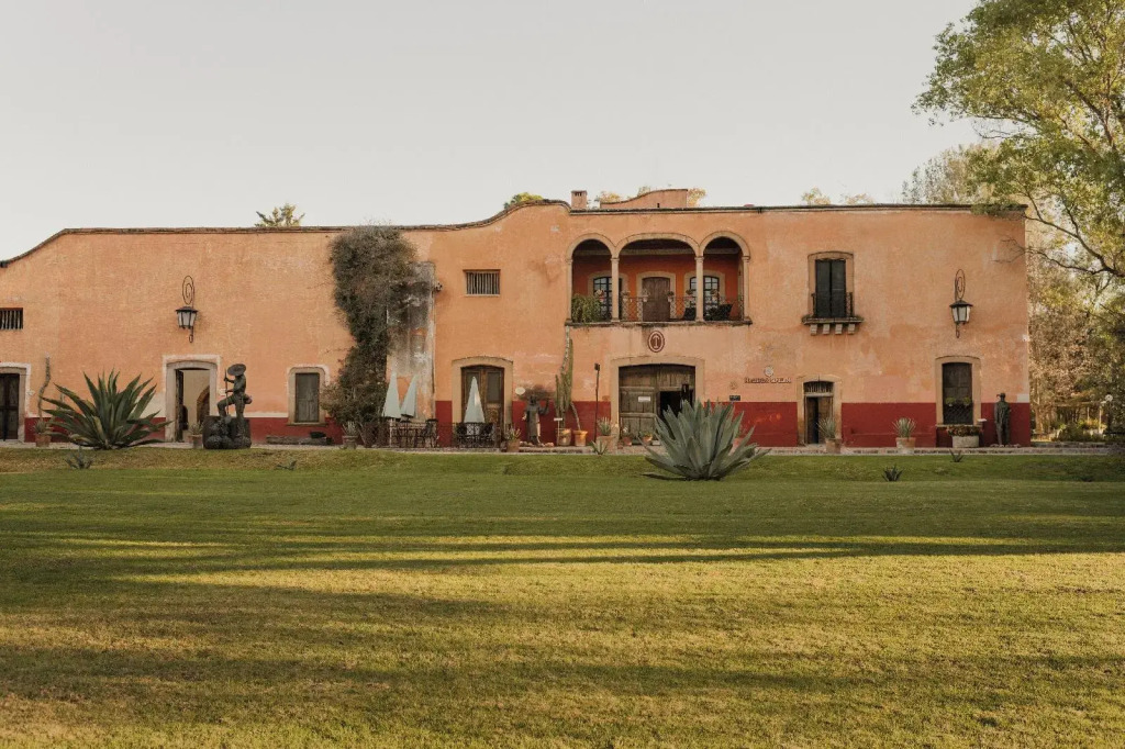 Hacienda Sepulveda Hotel & Spa