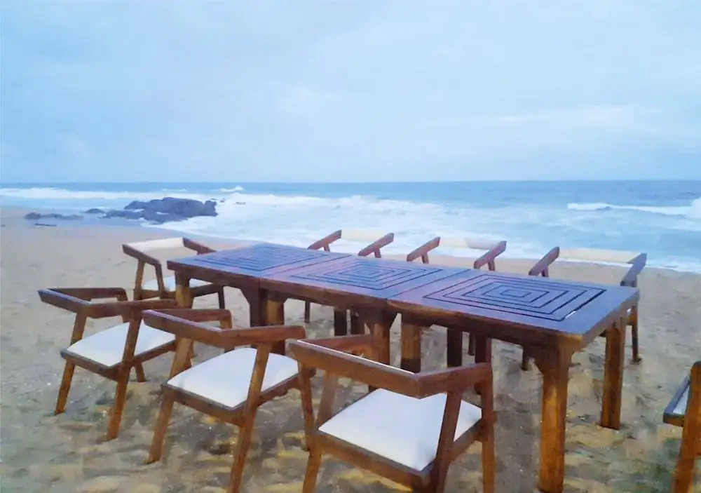 Sri Lanka Beach House Hotel and SPA