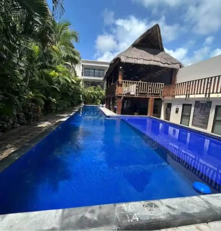 Bright full furnished 2 bedrooms