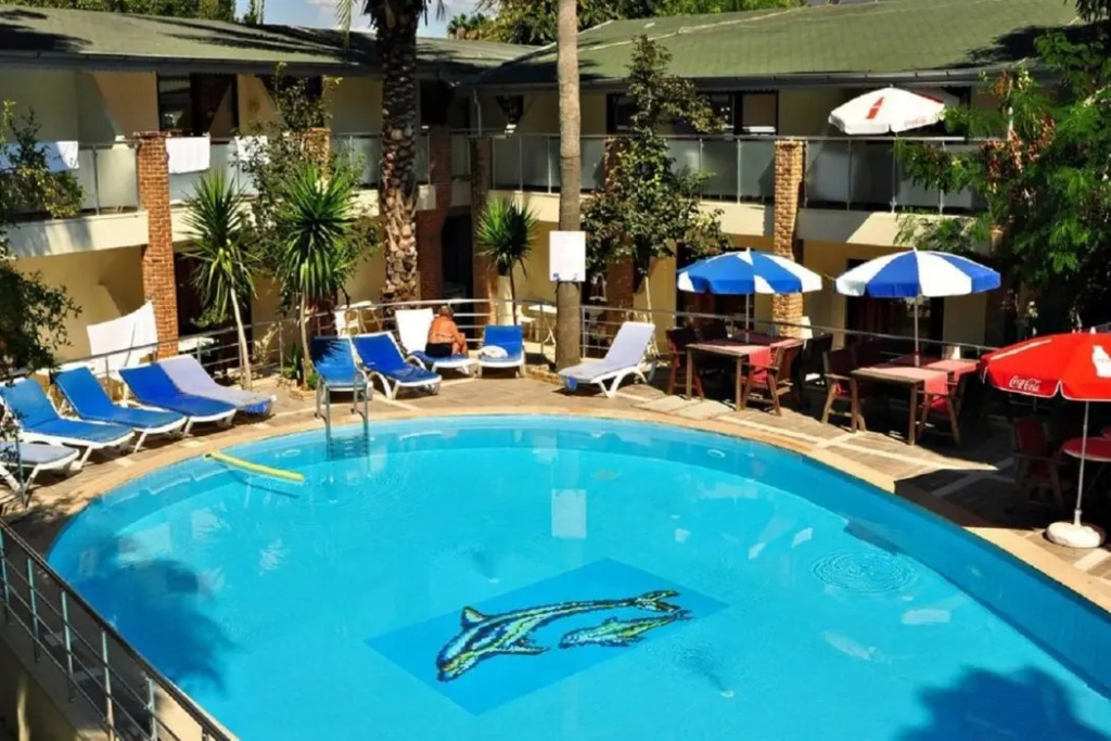 Tropic Beach Club