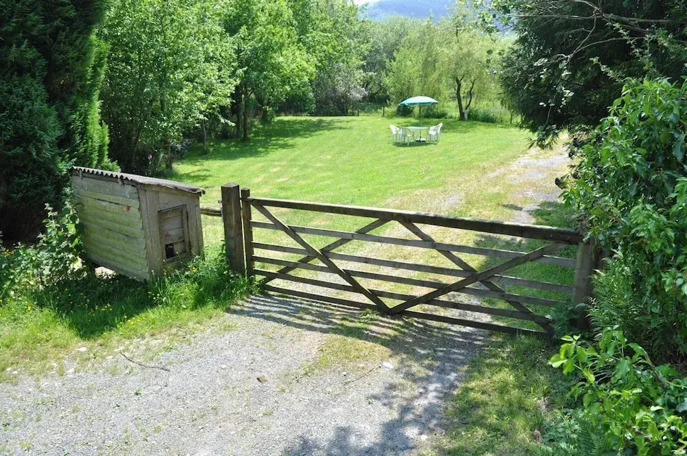 Sleep 4-5 Family Cottage - Petok, Parking,gameroom