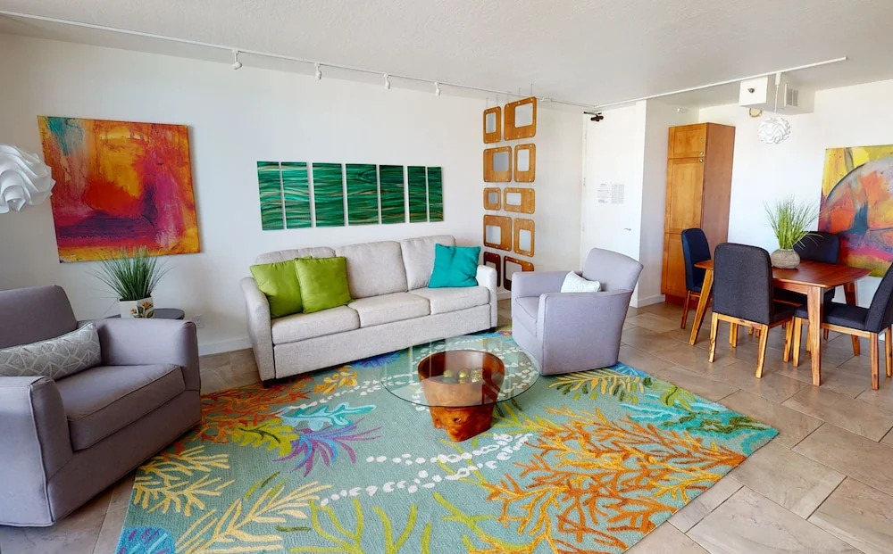 Artsy 32nd Floor Condo with Modern Furnishings & Gorgeous Ocean Views