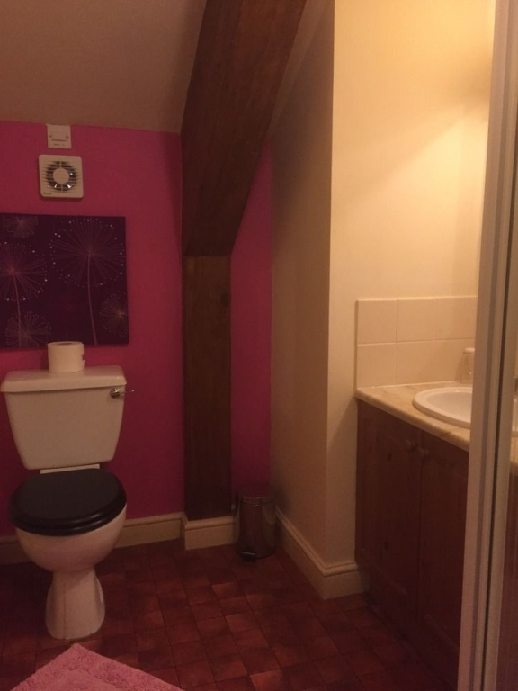 The Crown Lodge Bar Bed & Breakfast