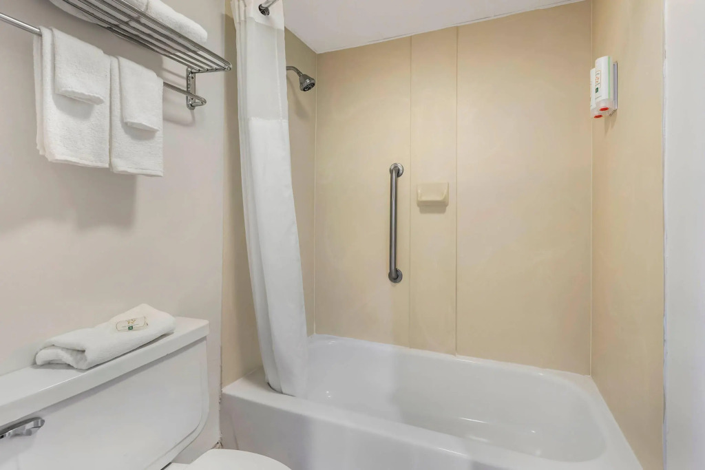 Quality Inn & Suites Easley - Greenville