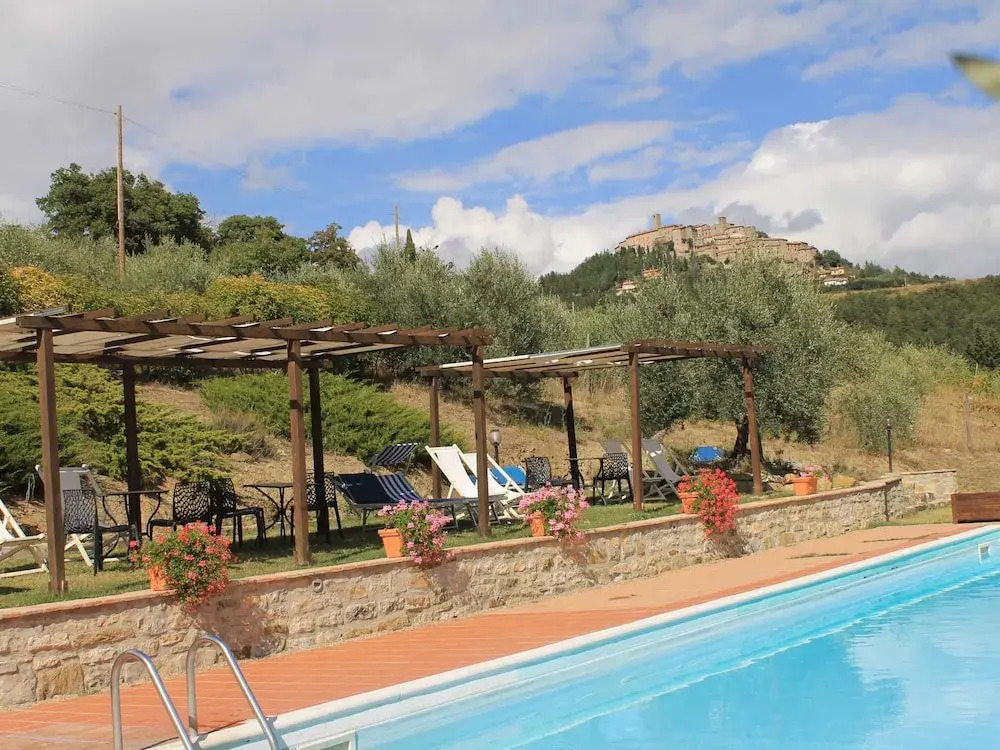 Farmhouse in Umbria near Palazzo Bourbon