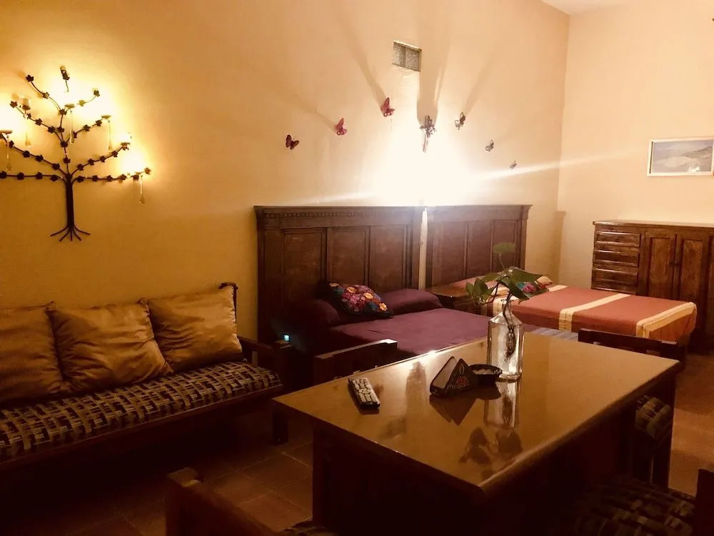 Capital O Las Calzadas Hotel & Suites