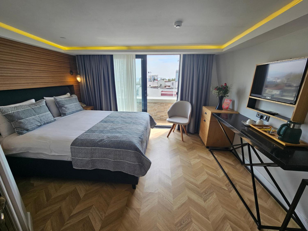 Anthemis Hotel