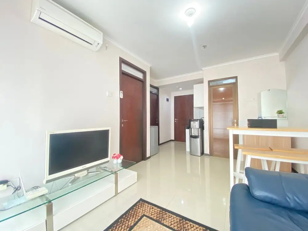 Spacious and Tranquil 2BR Apartment Gateway Pasteur By Travelio