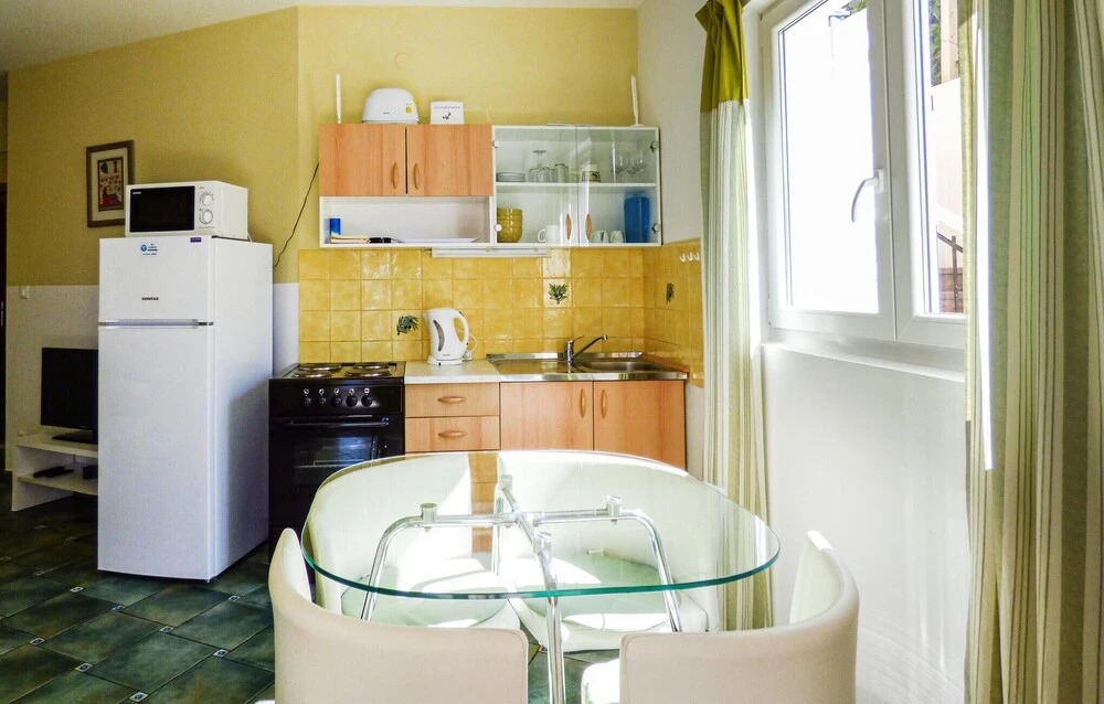 Stunning Apartment in Mimice With 1 Bedrooms, Wifi and Outdoor Swimming Pool