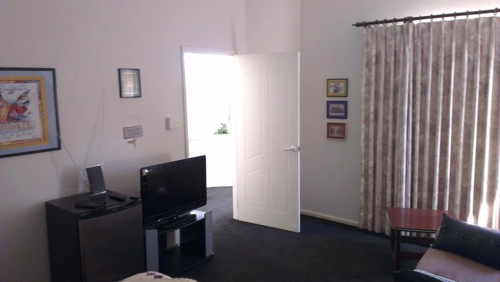 The Vines Avenue Guesthouse