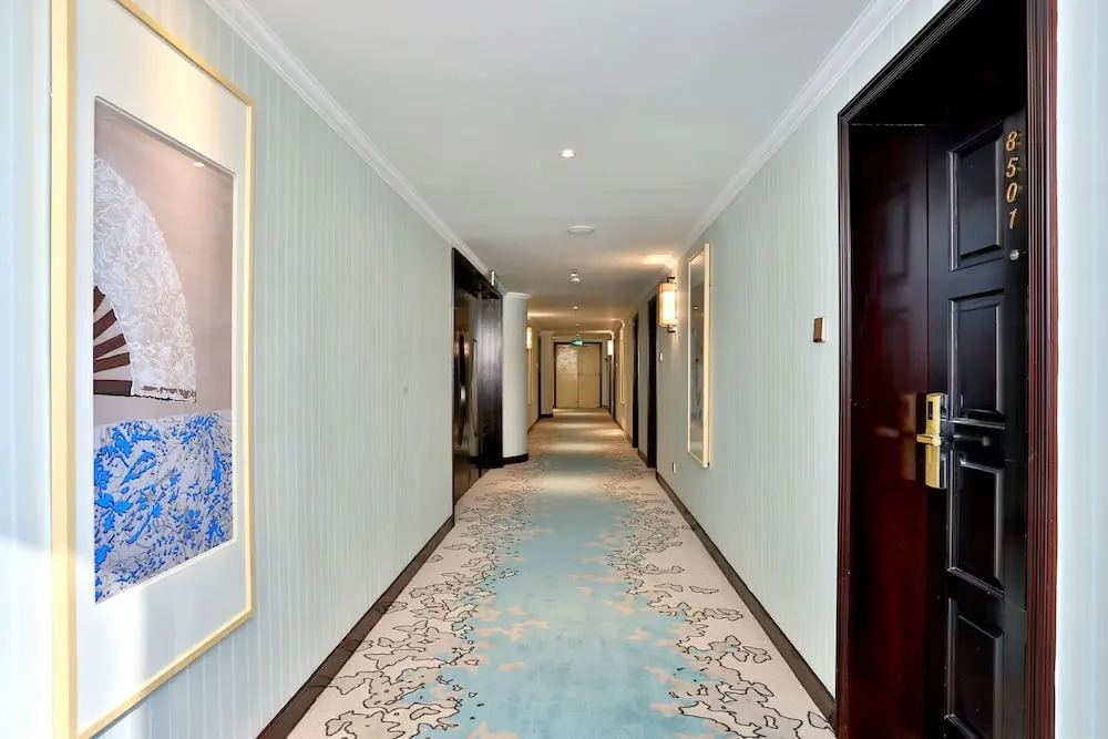 Oriental Hotel