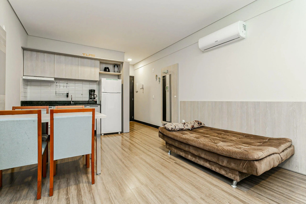 Studio Moderno Em Condomínio Com Piscina #ia12