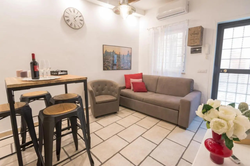 Leonina 75 Holidays