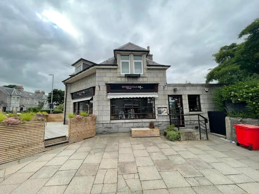 The SUMMIT Apartment - Cozy Aberdeen Westend flat - Perfect for Short or Long stay - 1 bedroom