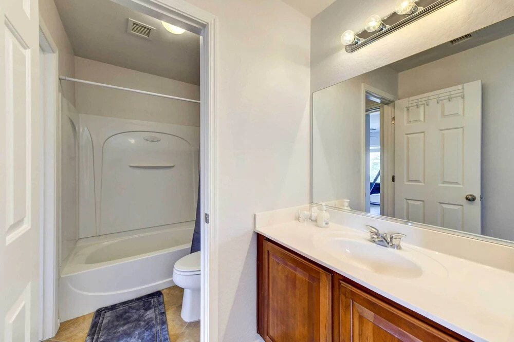 Putting Green, Pool & Spa: Home in Queen Creek