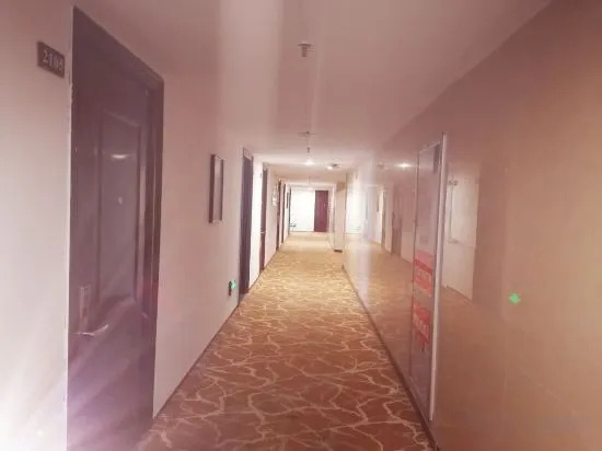 No. 7 E-sports Apartment (Foshan Zumiao)