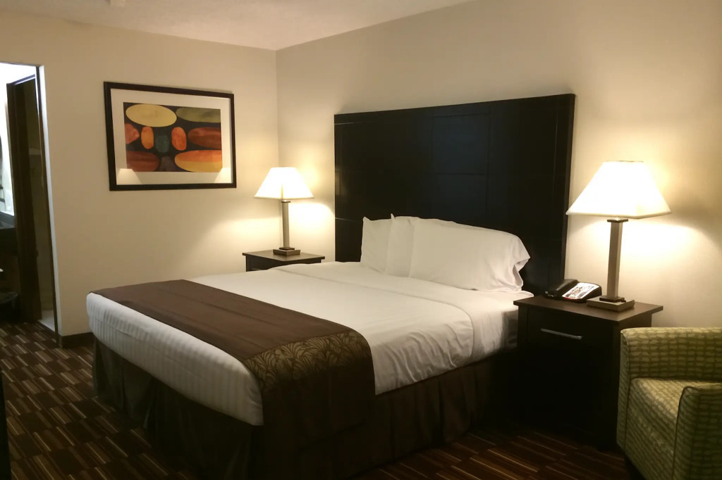 Boarders Inn & Suites by Cobblestone Hotels - Ashland City