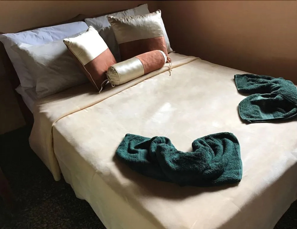 Tsunami Hostel