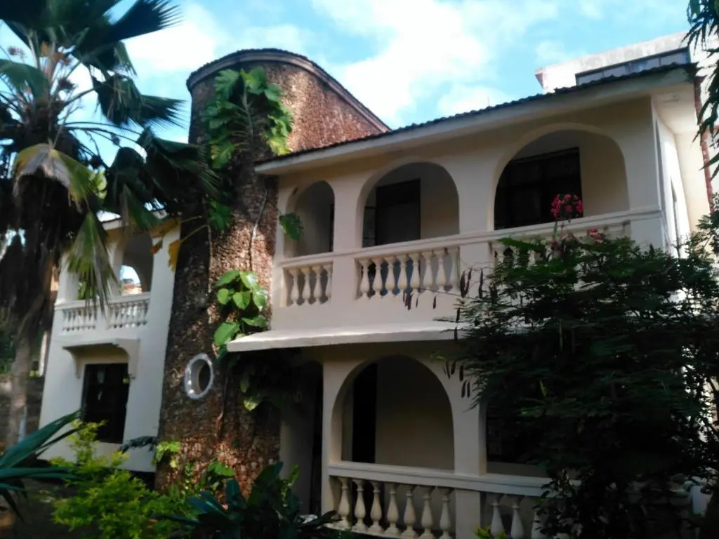 Akogo House - BnB , Hostel, Backpackers & Volunteer Center
