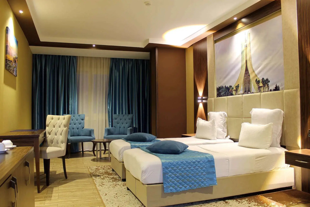 LB Suite Hotel
