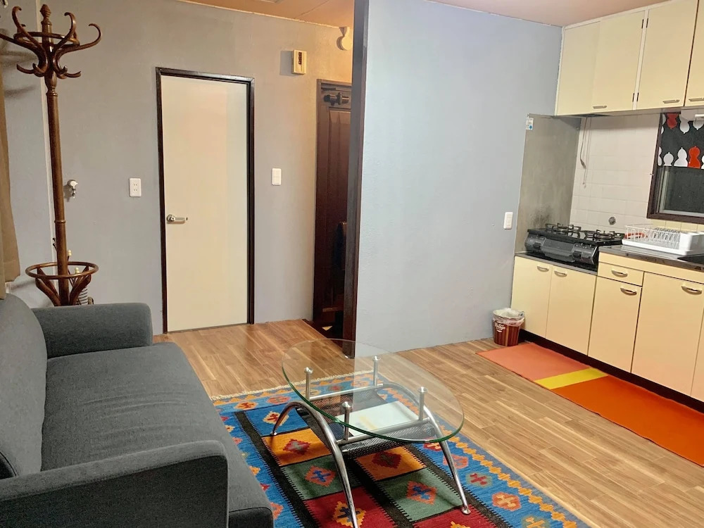 777 Takamatsu Guest House