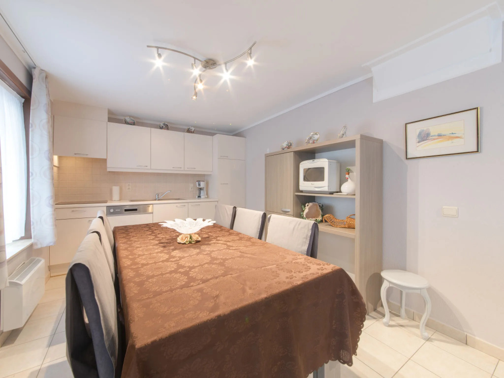 Holiday Home Vissershuisje 9-18 with parking by Interhome