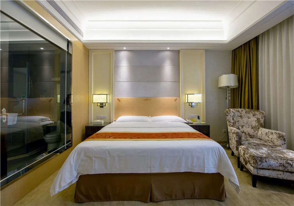 Vienna Hotel Jiangmen Heshan Huamao