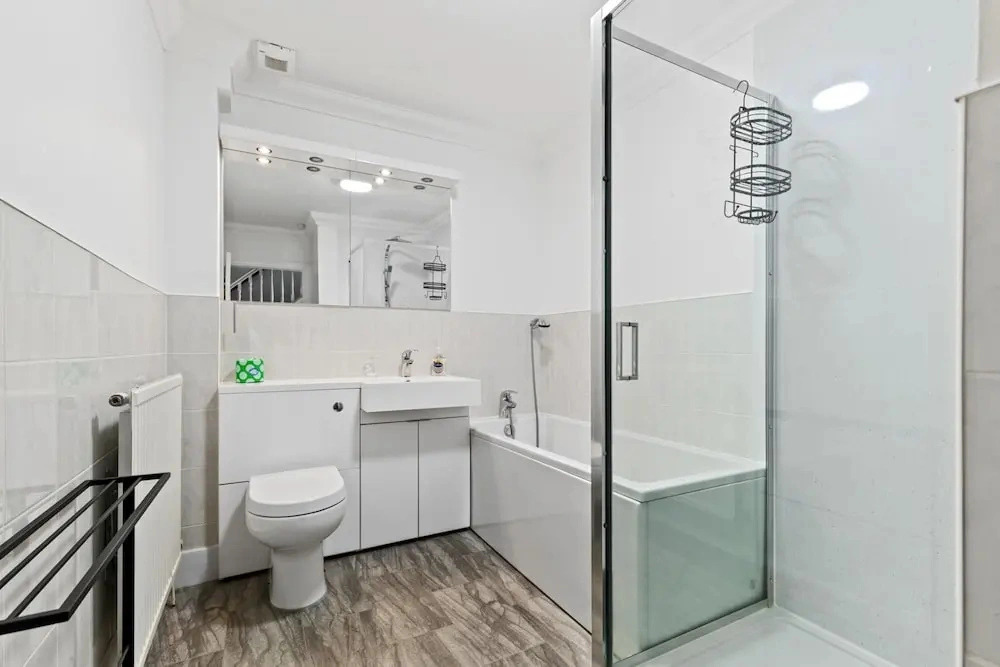 Penrose - Beach House With Direct Beach Access