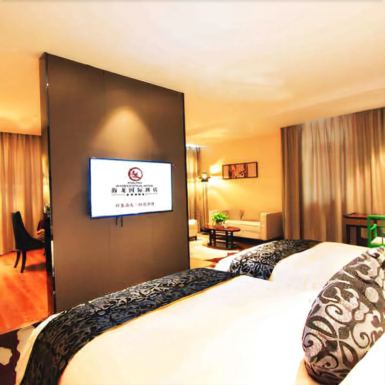 Hailong Hotel (Pangdonglai Life Plaza)