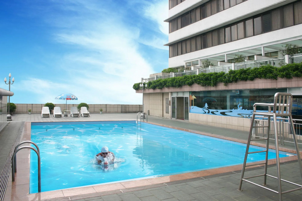 Golden City Hotel