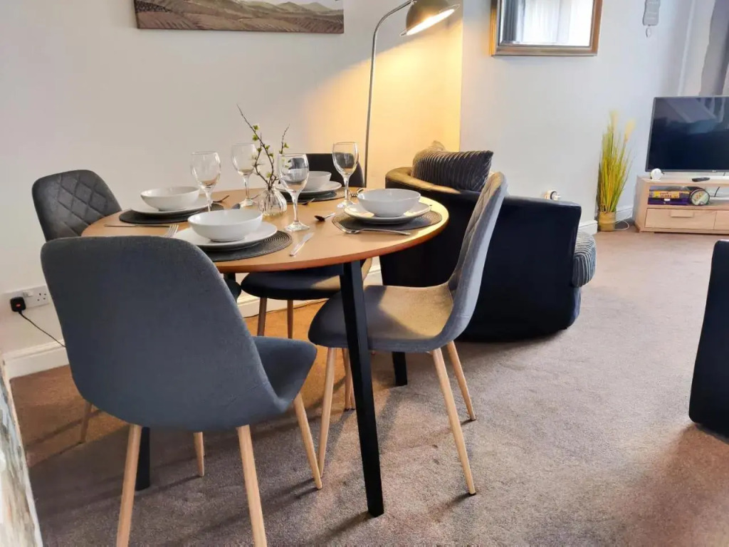 2 Bedrooms, Contractors, Business & Leisure travelling