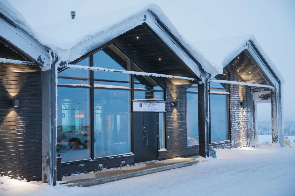 Star Arctic Hotel & Activities