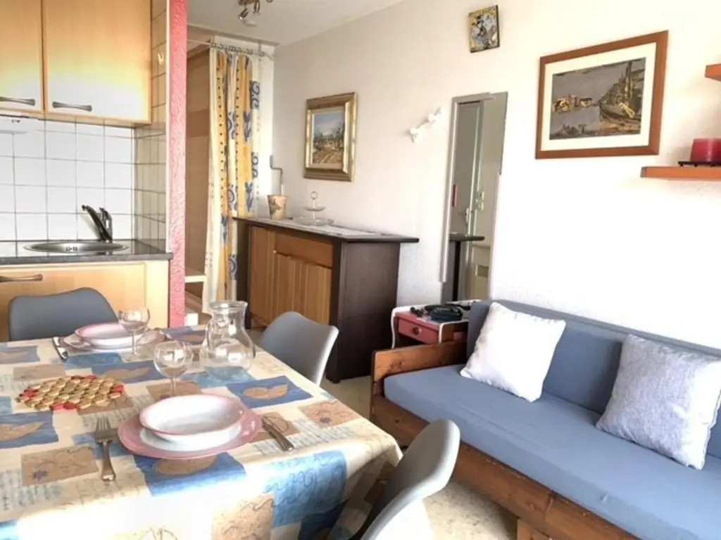 Appartement Balaruc-les-Bains, 1 pièce, 4 personnes - FR-1-503-26