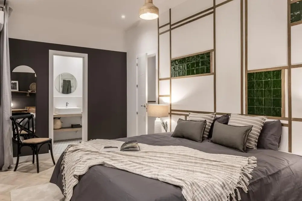 Baza - 3 Bedrooms and Office in Trafalgar
