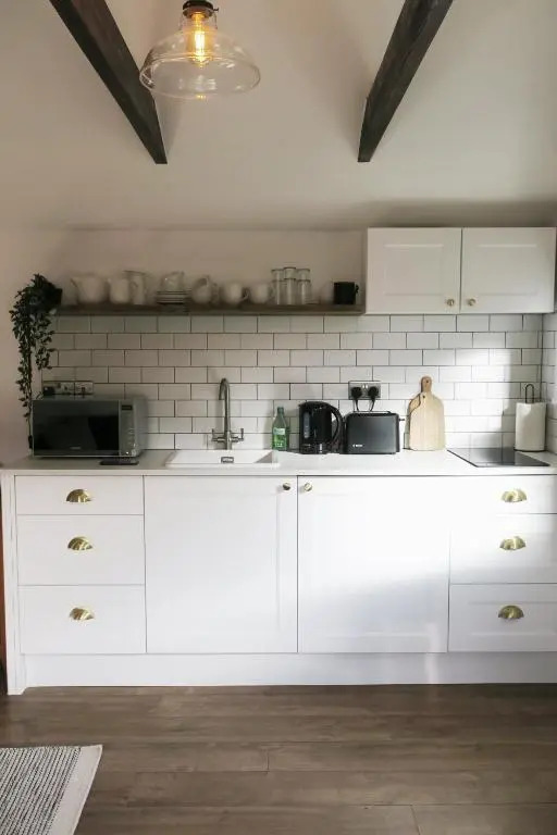 The Annexe - Private, Self-Contained with Parking (Adults Only)