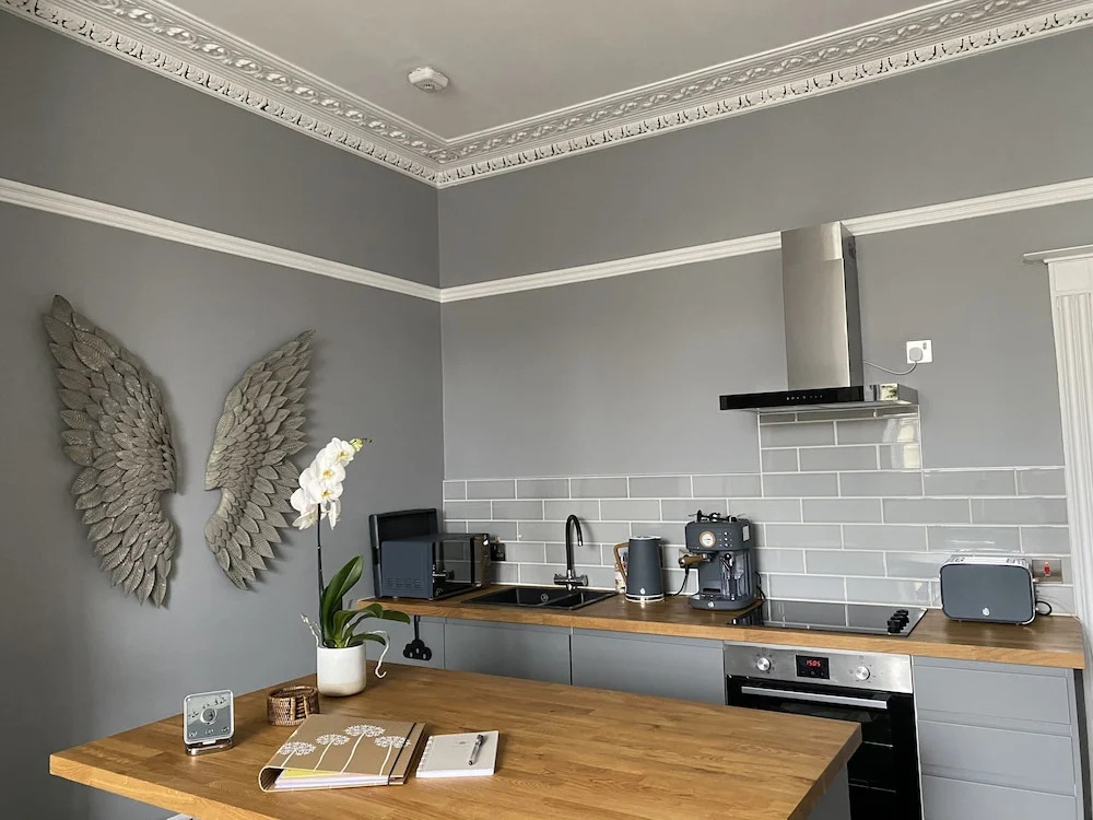 Beautiful 1-bed Apartment in Cheltenham