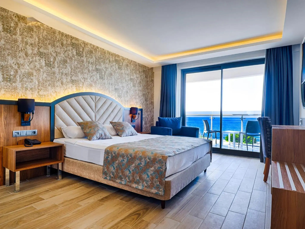 Grand Uysal Beach & Spa Hotel