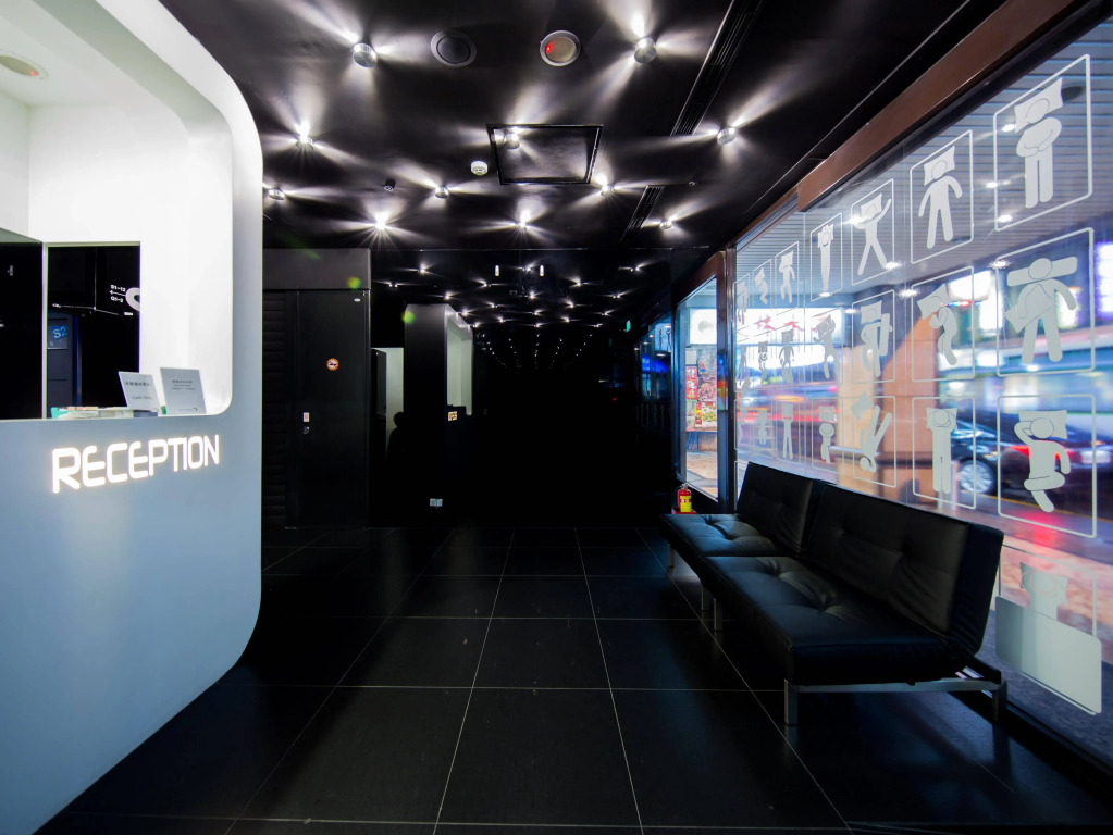 SleepBox Hostel