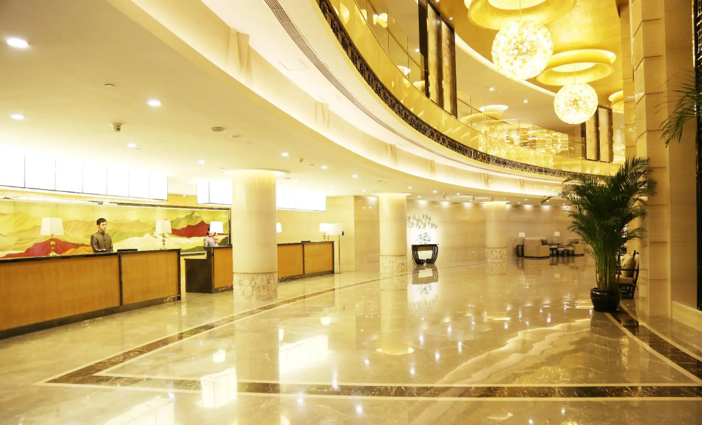 Yun-zen Jinling Lotus Hotel