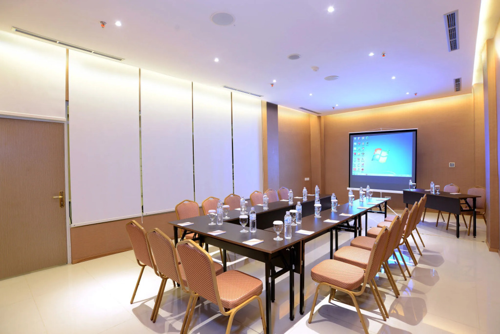 Hotel Santika Lahat