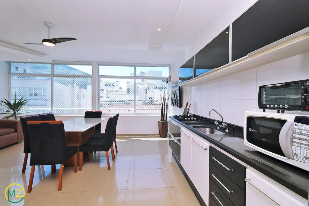 Beautiful 4BR duplex penthouse
