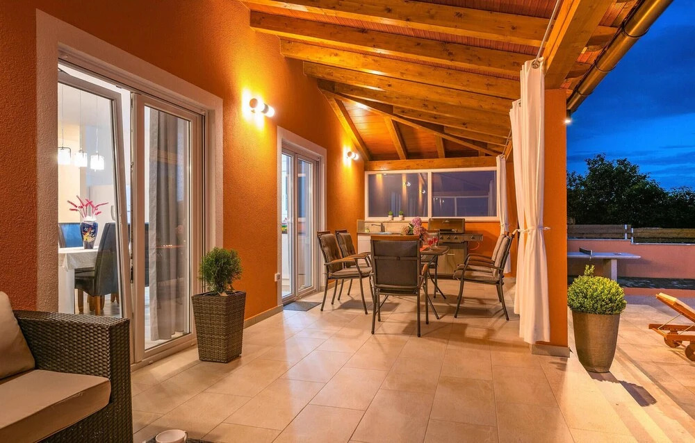 Pet Friendly Home In Pula